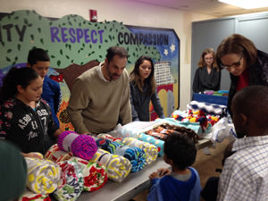 Blanket pic group table